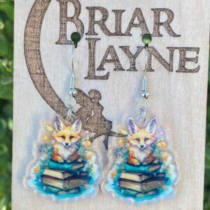 Acrylic drop earrings - Fox and books